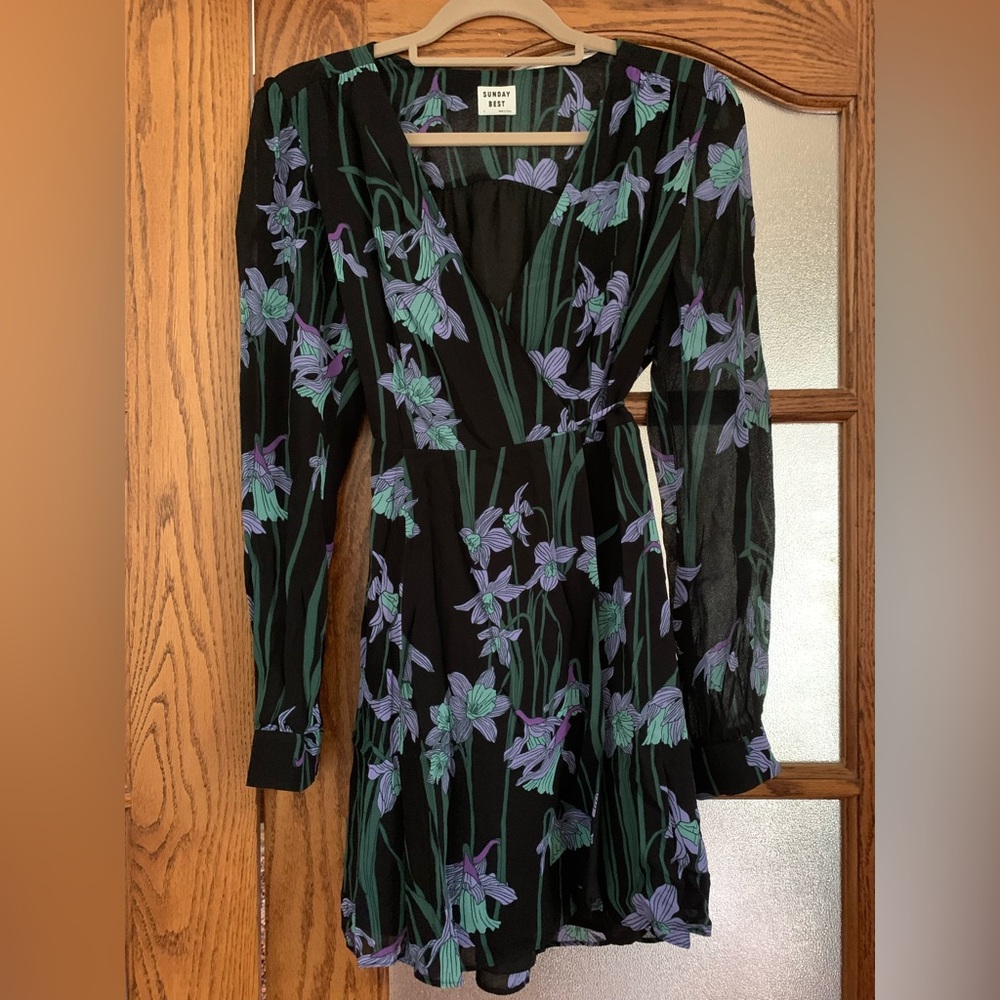 Aritzia - Sunday Best - Floral dress